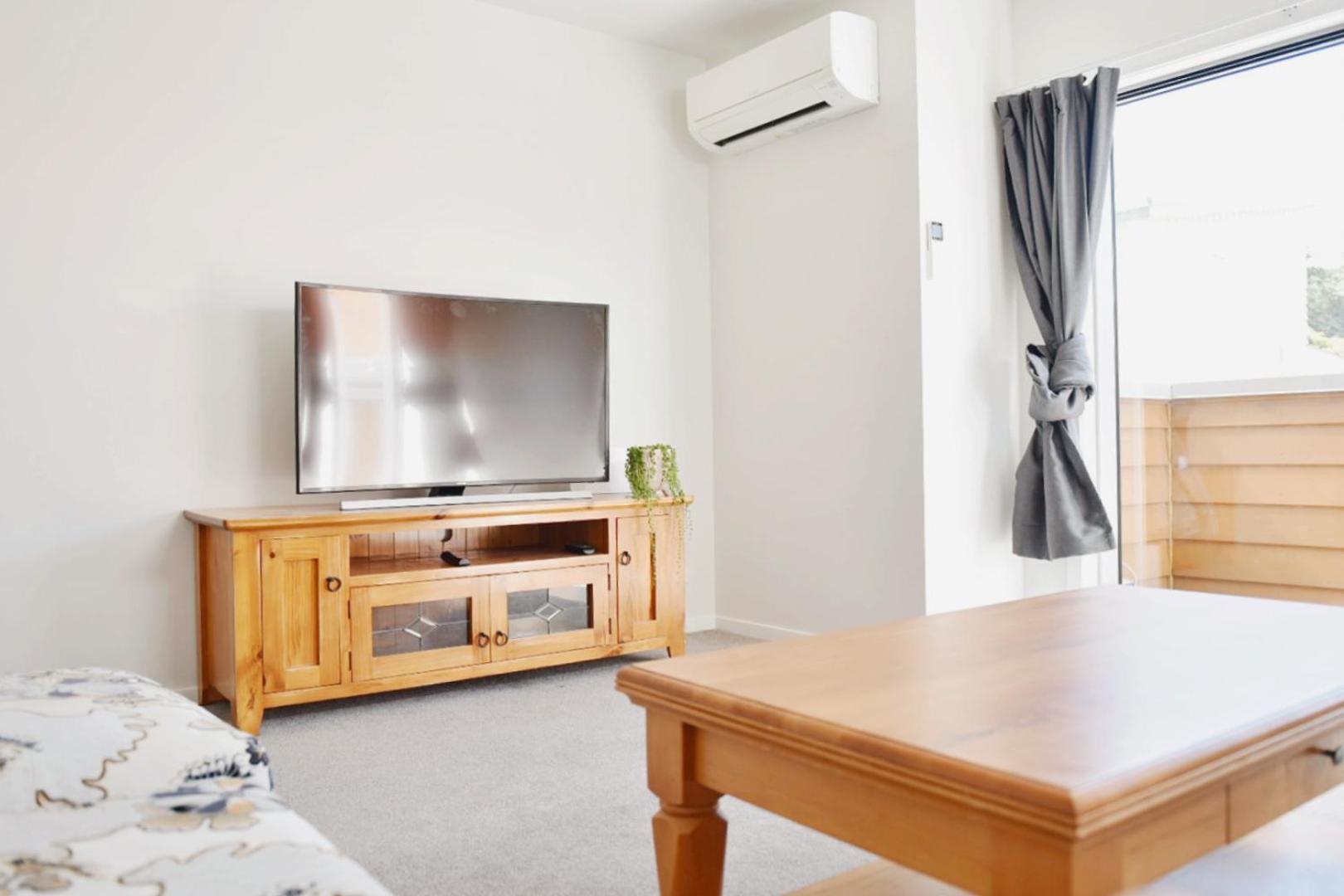 Johnsonville Brand New Lovely Townhouse เวลลิงตัน ภายนอก รูปภาพ
