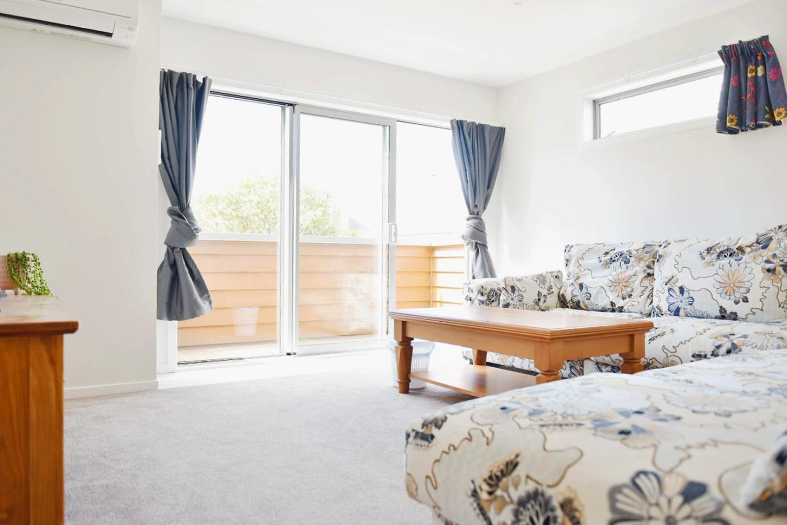Johnsonville Brand New Lovely Townhouse เวลลิงตัน ภายนอก รูปภาพ